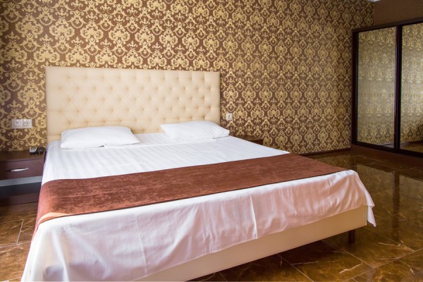 «Люкс Семейный»